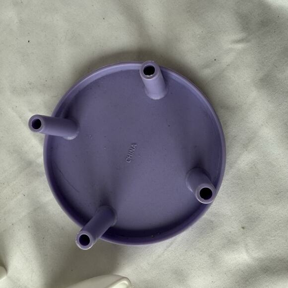 Barbie Kelly Club Table & 4 Chairs Set Purple White Dollhouse Furniture Mattel - Picture 5 of 5